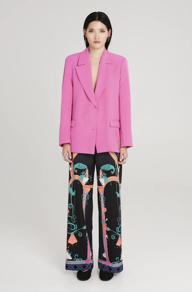 Σακάκι σε φούξια χρώμα από την εταιρία Peace and Chaos.