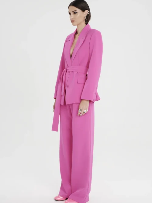 Σακάκι σε φούξια χρώμα από την εταιρία Peace and Chaos.