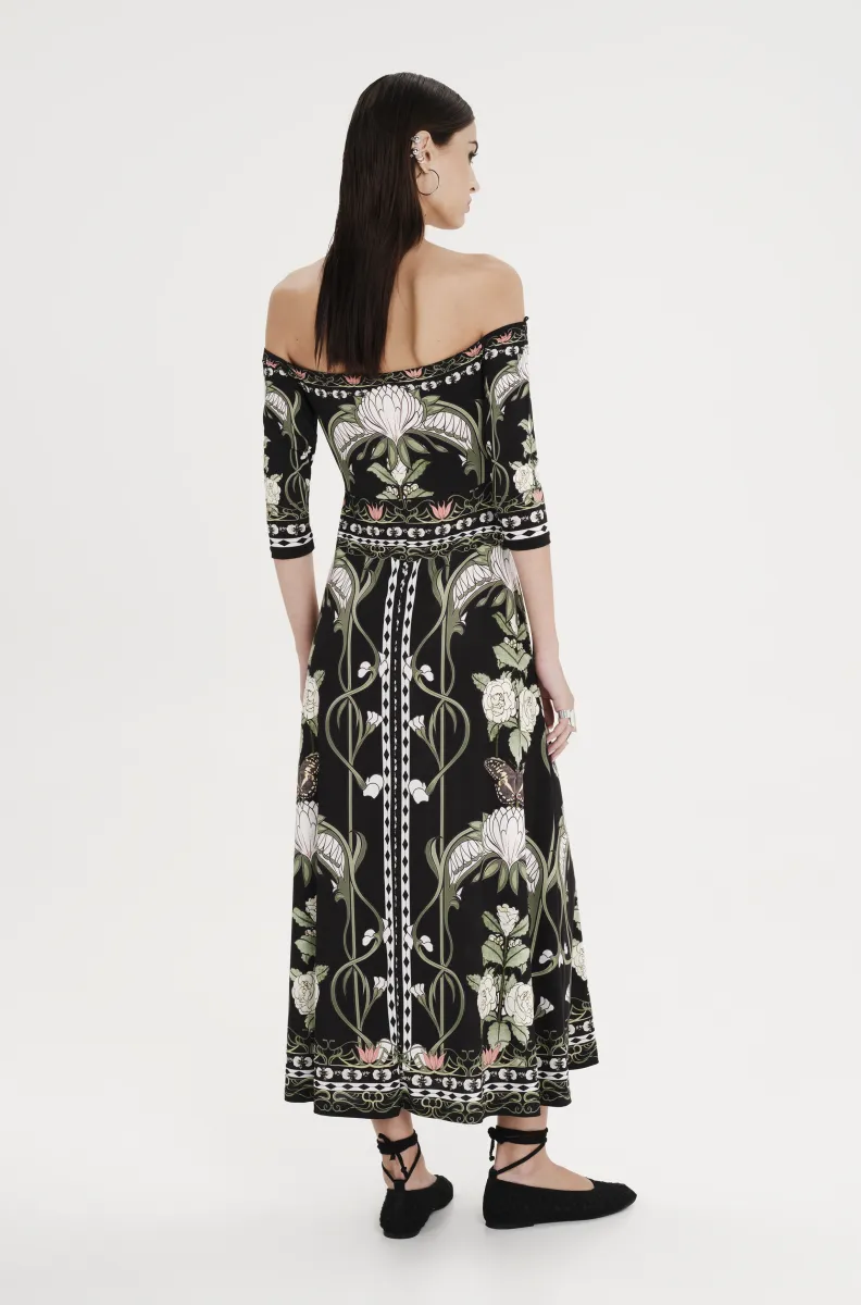 Φόρεμα με Λουλούδια από την εταιρία Peace and Chaos.