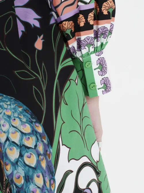 Μακρύ φόρεμα με σχέδια από την εταιρία Peace and Chaos.