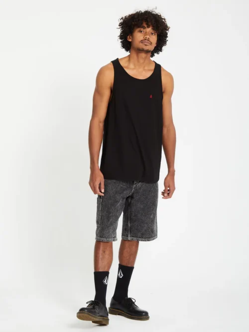 Μαύρο αμάνικο μπλουζάκι από την εταιρία Volcom.