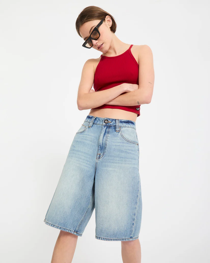 Τζίν βερμούδα μέχρι το γόνατο από την εταιρία Volcom.