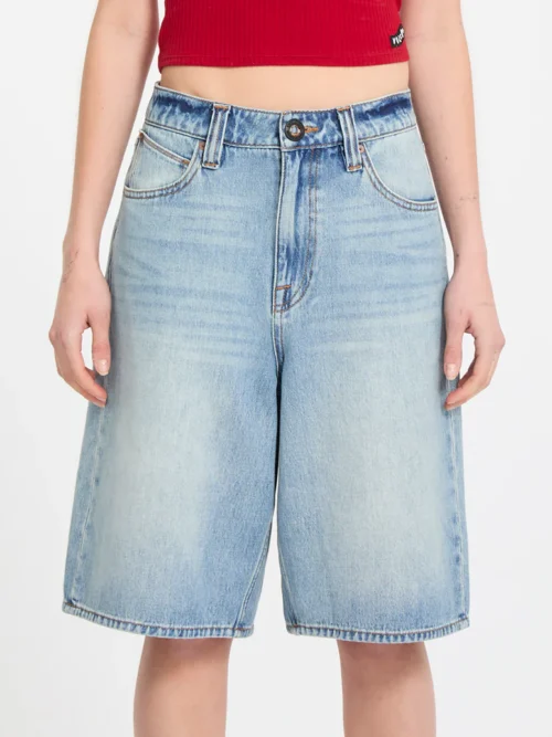 Τζίν βερμούδα μέχρι το γόνατο από την εταιρία Volcom.