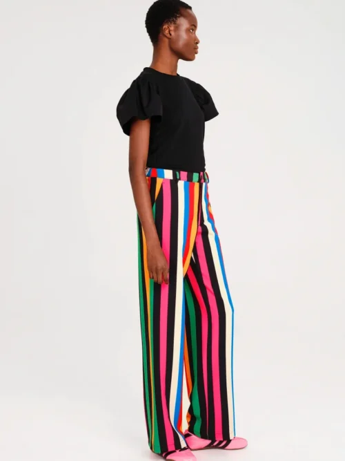 Παντελόνι σε ίσια γραμμή Πλαϊνές τσέπες και διακοσμητική πίσω τσέπη Μεταλλική λεπτομέρεια Chaka