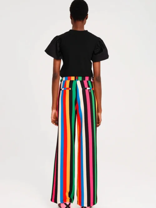 Παντελόνι σε ίσια γραμμή Πλαϊνές τσέπες και διακοσμητική πίσω τσέπη Μεταλλική λεπτομέρεια Chaka