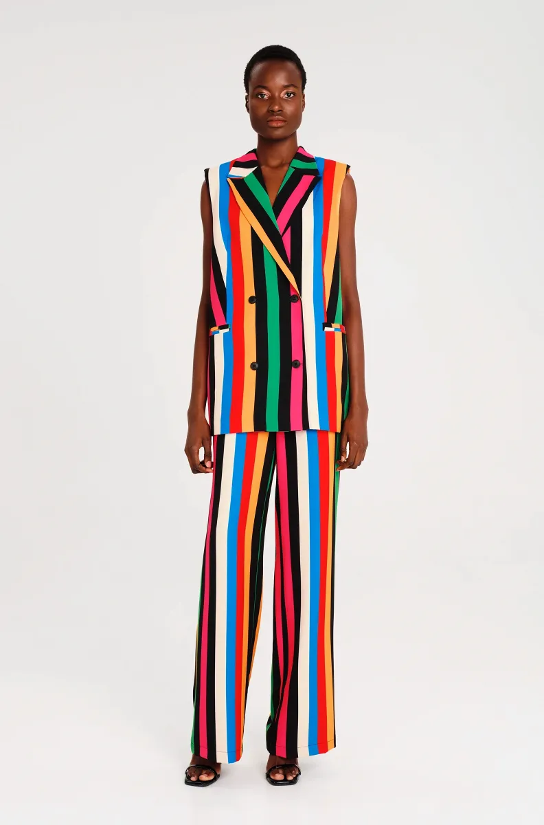 Παντελόνι σε ίσια γραμμή Πλαϊνές τσέπες και διακοσμητική πίσω τσέπη Μεταλλική λεπτομέρεια Chaka