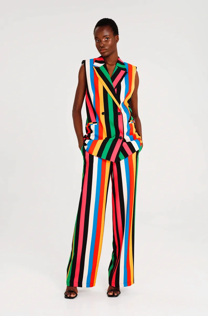 Μακρύ γιλέκο με πέτα και σταυρωτό κούμπωμα Σατέν φόδρα Διπλές φιλέ τσέπες Μεταλλική λεπτομέρεια Chaka