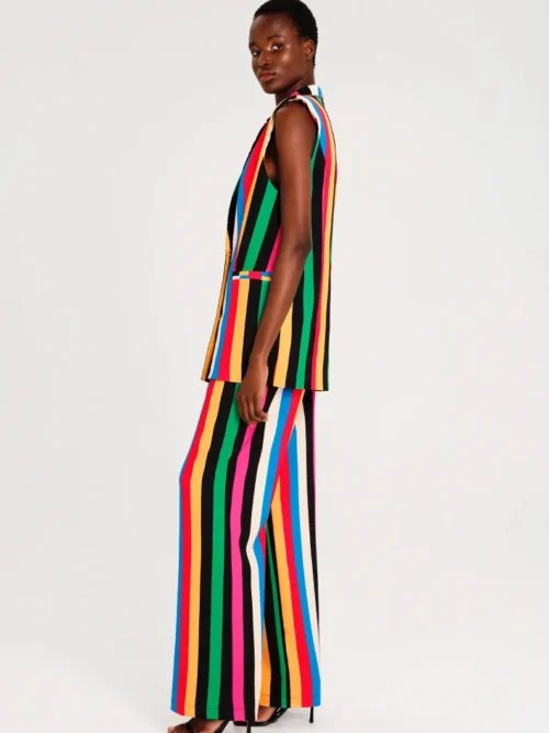 Μακρύ γιλέκο με πέτα και σταυρωτό κούμπωμα Σατέν φόδρα Διπλές φιλέ τσέπες Μεταλλική λεπτομέρεια Chaka