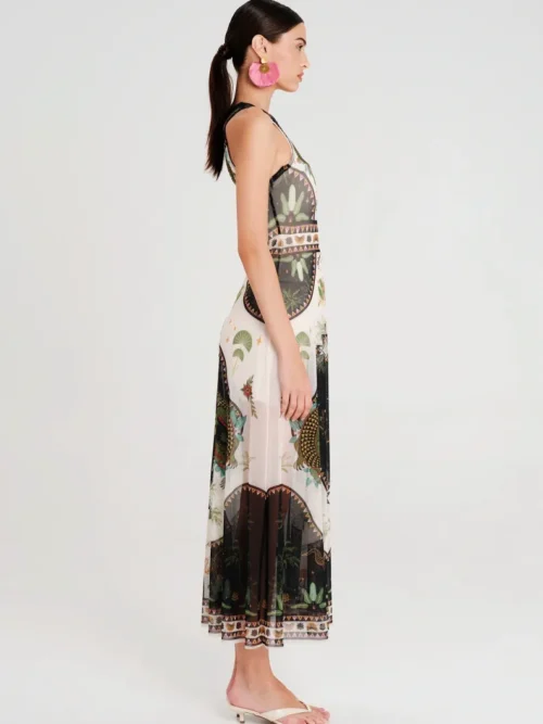 Απαλό, ελαστικό, αμάνικο mesh φόρεμα σε γραμμή A Συμπεριλαμβάνεται ζώνη Συμπεριλαμβάνεται slip dress από jersey