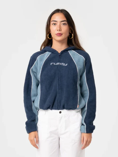 Το Two Tides Cropped Zip Through Polar Fleece είναι ένα cropped φούτερ με κουκούλα και φερμουάρ σε όλο το μήκος, σχεδιασμένο για άνεση και μοντέρνο athleisure στυλ.