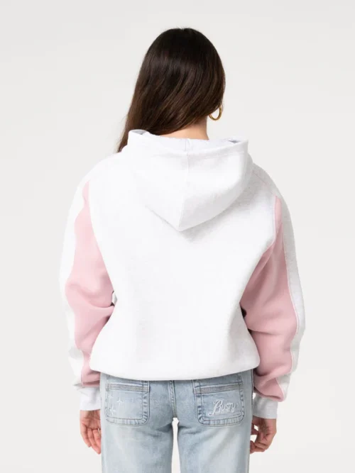 Το Cyberwaves Oversized Fleece Hoodie είναι ένα oversized φούτερ με κουκούλα που συνδυάζει άνεση και σύγχρονο streetwear χαρακτήρα.