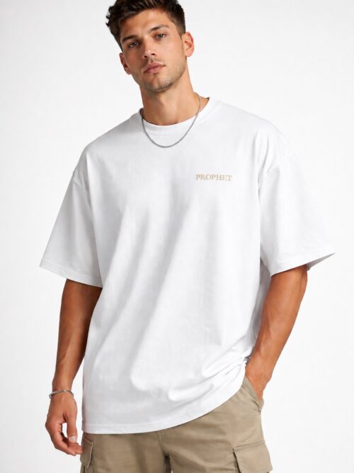 Το νέο PROPHET Oversized Embroidery T-Shirt συνδυάζει κορυφαία άνεση με σύγχρονη streetwear αισθητική.