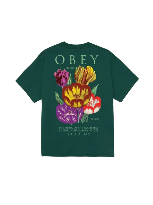 Το Flores Robus Classic T-Shirt είναι ένα κλασικό T-shirt σε Regular Fit, σχεδιασμένο με graphic print στο στήθος και την πλάτη.