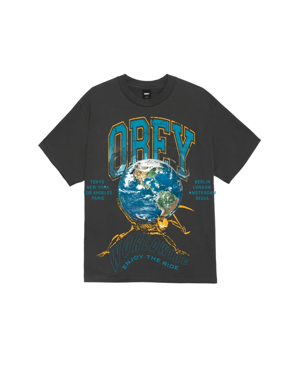 165264431_VBL_1_dea22b3c-50d9-4b97-91ae-ad58583813fd Το Enjoy The Ride Classic T-Shirt είναι ένα κλασικό T-shirt σε Regular Fit, με ιδιαίτερο graphic print στο μπροστινό μέρος.