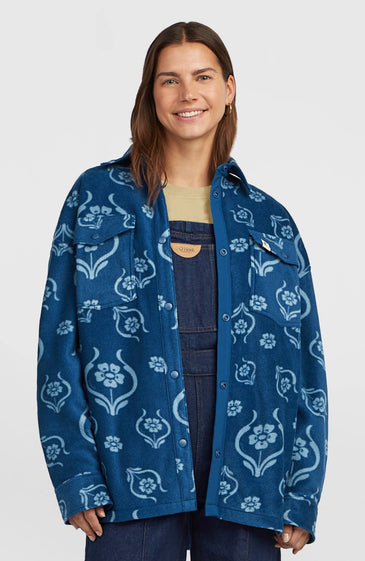 Το γυναικείο O'Riginals Superfleece Shirt διαθέτει άνετη, loose-fit γραμμή και είναι κατασκευασμένο από απαλό και ελαφρύ ύφασμα, προσφέροντας ευχάριστη ζεστασιά και άνεση όλο τον χρόνο.
