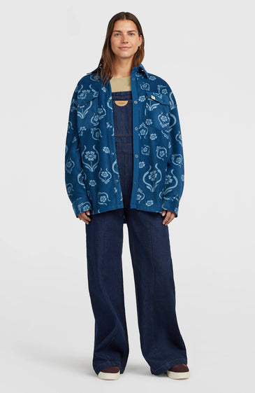 Το γυναικείο O'Riginals Superfleece Shirt διαθέτει άνετη, loose-fit γραμμή και είναι κατασκευασμένο από απαλό και ελαφρύ ύφασμα, προσφέροντας ευχάριστη ζεστασιά και άνεση όλο τον χρόνο.