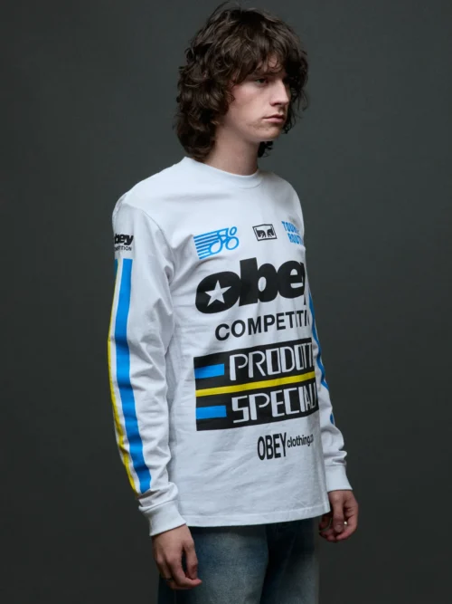 Το OBEY Competition Classic LS T-Shirt είναι ένα διαχρονικό μακρυμάνικο T-shirt με κλασική γραμμή και χαρακτηριστικά γραφικά της OBEY στο μπροστινό και πίσω μέρος.