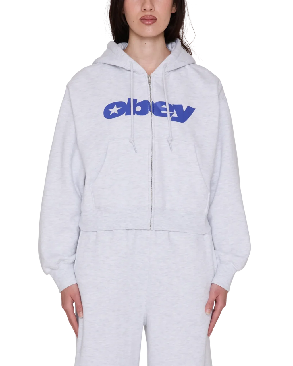 211640038_AHG_1_c8da4375-4830-4c19-9ba7-8d032cdc9934 Το OBEY Speed Star Zip Up είναι ένα μοντέρνο φούτερ με κουκούλα και relaxed cropped fit, σχεδιασμένο για άνετες καθημερινές και streetwear εμφανίσεις.