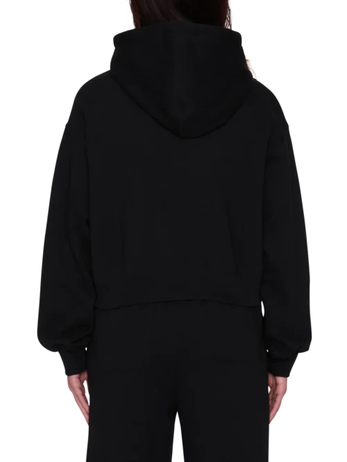 Το OBEY Speed Star Zip Up είναι ένα μοντέρνο φούτερ με κουκούλα και relaxed cropped fit, σχεδιασμένο για άνετες καθημερινές και streetwear εμφανίσεις.