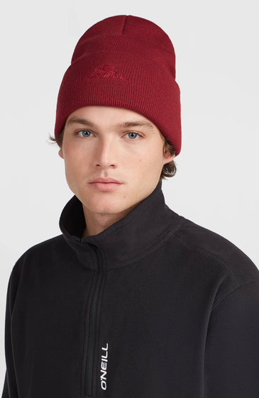 Το O'Neill Logo Beanie είναι ένα διαχρονικό αξεσουάρ για το βουνό και την καθημερινότητα. Η cable-knit πλεκτή κατασκευή και η απαλή, θερμομονωτική υφή του προσφέρουν άνεση και ζεστασιά, ακόμη και τις πιο κρύες ημέρες.