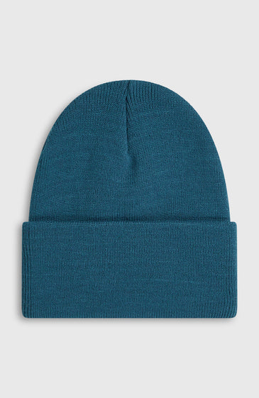 Το O'Neill Logo Beanie είναι ένα απαραίτητο χειμερινό αξεσουάρ για το βουνό και την καθημερινότητα. Η cable-knit πλεκτή κατασκευή του προσφέρει απαλή, ζεστή και θερμομονωτική αίσθηση, εξασφαλίζοντας άνεση στις κρύες ημέρες.