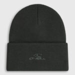 Το O'Neill Logo Beanie είναι ένα διαχρονικό σκουφάκι, ιδανικό για τις κρύες ημέρες στο βουνό αλλά και για την καθημερινότητα. Η πλεκτή cable-knit κατασκευή προσφέρει απαλή και ζεστή αίσθηση, ενώ η θερμομονωτική υφή του εξασφαλίζει άνεση όταν η θερμοκρασία πέφτει.