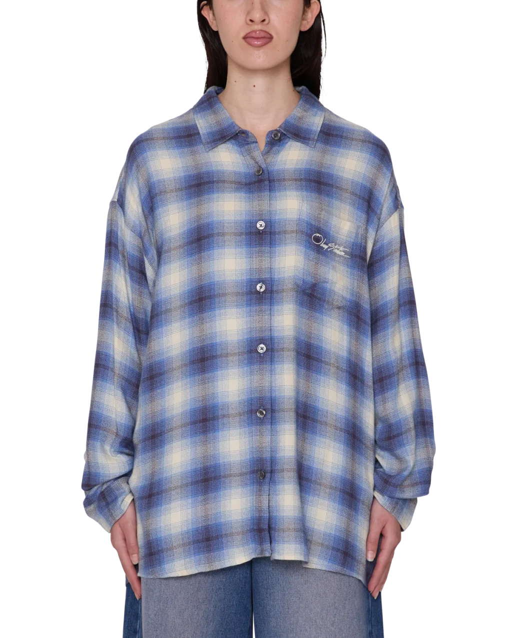 Το OBEY Zelia Shirt είναι ένα άνετο πουκάμισο σε baggy γραμμή, κατασκευασμένο από 100% viscose για ανάλαφρη και ευχάριστη αίσθηση.