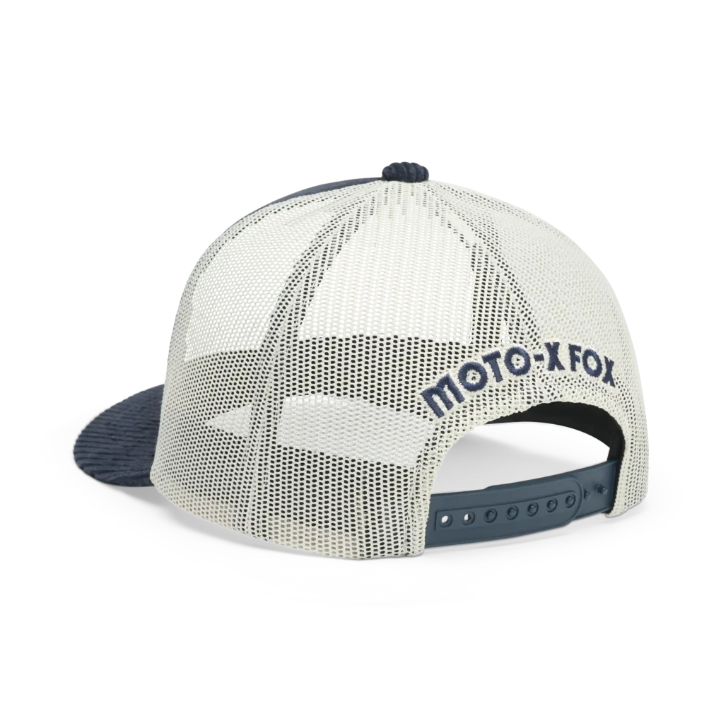 Το Circa 74 Snapback Trucker Hat συνδυάζει αυθεντικό Fox Racing Team στυλ με πρακτικότητα και άνεση. Ο χαρακτηριστικός σχεδιασμός του και το iconic graphic προσθέτουν δυναμικό χαρακτήρα σε κάθε καθημερινή εμφάνιση.