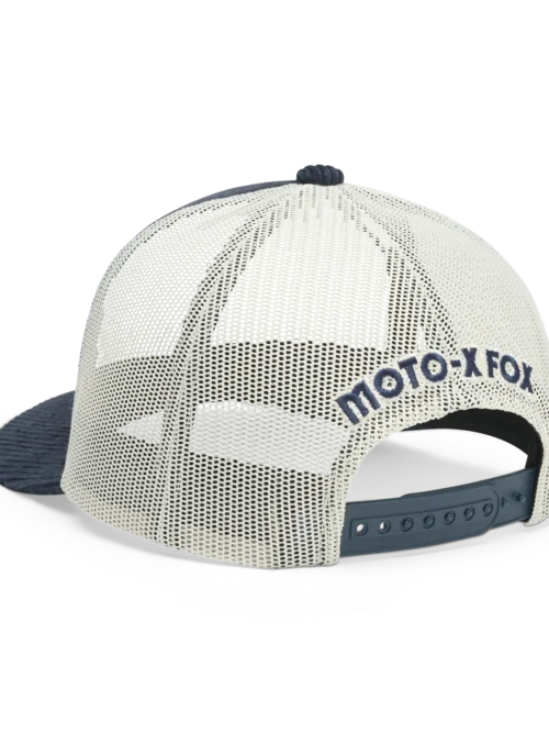 Το Circa 74 Snapback Trucker Hat συνδυάζει αυθεντικό Fox Racing Team στυλ με πρακτικότητα και άνεση. Ο χαρακτηριστικός σχεδιασμός του και το iconic graphic προσθέτουν δυναμικό χαρακτήρα σε κάθε καθημερινή εμφάνιση.