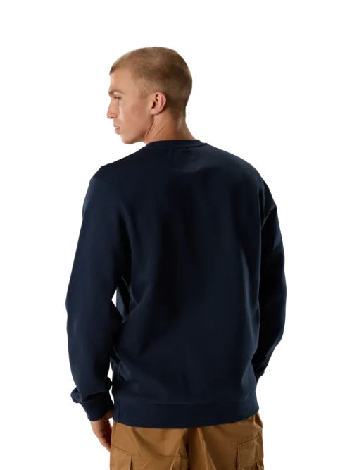 Το Absolute Pullover Crew είναι ένα απαλό, μεσαίου βάρους φούτερ, ιδανικό για τις ημέρες που ο καιρός μεταβαίνει από δροσερός σε πιο κρύος. Η fleece κατασκευή του προσφέρει την απαραίτητη ζεστασιά και άνεση, ενώ παράλληλα παραμένει ιδανικό για layering τις πιο ψυχρές ημέρες.