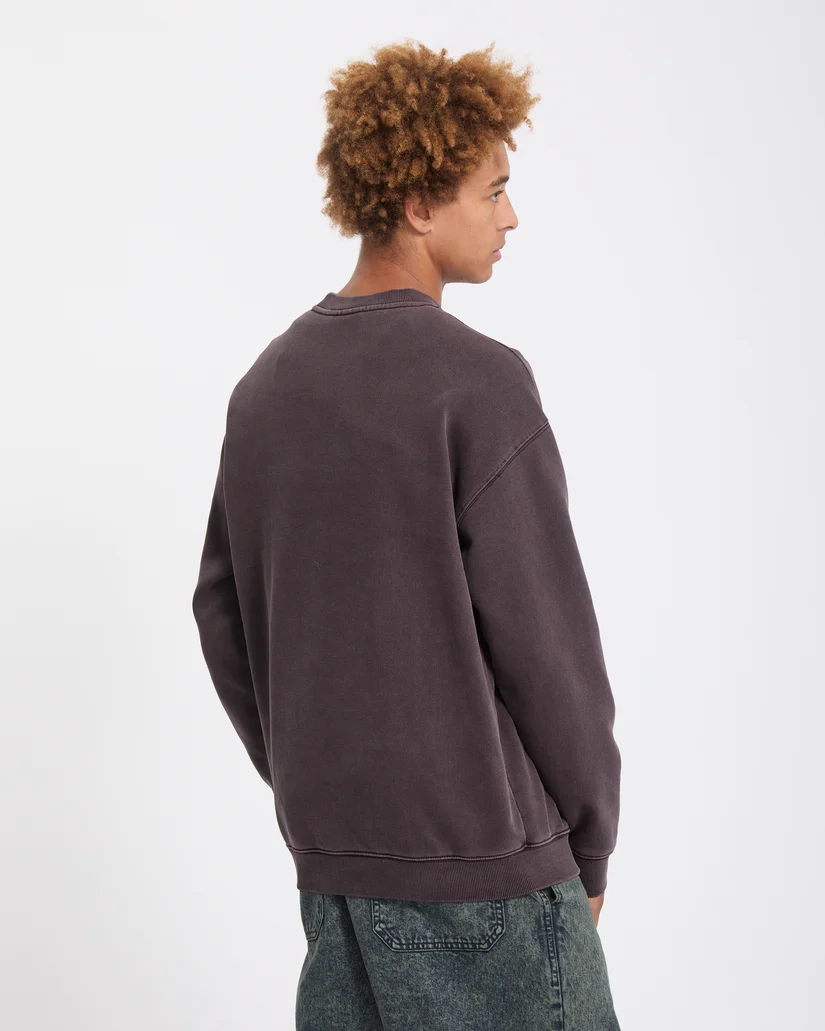 Το Volcom Big Stone Crew είναι ένα ανδρικό fleece sweatshirt με loose fit εφαρμογή, ιδανικό για άνετες καθημερινές και streetwear εμφανίσεις.