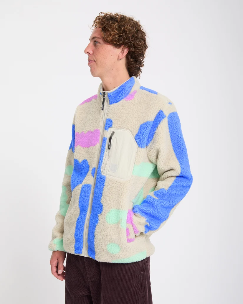 Το Volcom FA Carrau Fuzzar Zip είναι ένα ανδρικό Sherpa jacket με custom fit εφαρμογή, ιδανικό για τις πιο κρύες ημέρες και για outdoor εμφανίσεις με ξεχωριστό στυλ.