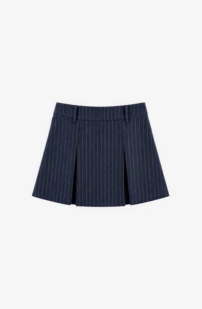 Η Belle Époque Skirt της Kaotiko συνδυάζει κομψότητα και σύγχρονο χαρακτήρα, αποτελώντας μια ιδιαίτερη επιλογή για καθημερινά αλλά και πιο προσεγμένα outfits. Η