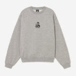 Το Ramen House Gray Sweatshirt της Kaotiko είναι ένα άνετο και casual φούτερ, ιδανικό για καθημερινές streetwear εμφανίσεις. Η σύνθεσή του από 50% βαμβάκι και 50% πολυεστέρα προσφέρει έναν ισορροπημένο συνδυασμό άνεσης, απαλής αίσθησης και πρακτικότητας.