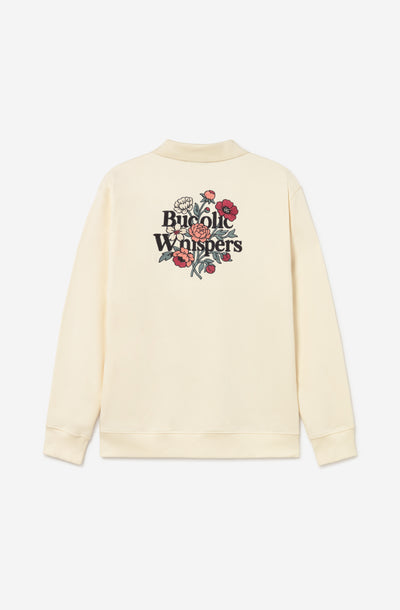 Το Bucolic Whispers Zipper Hoodie της Kaotiko είναι ένα άνετο και casual φούτερ με κουκούλα, σχεδιασμένο για καθημερινές εμφανίσεις.