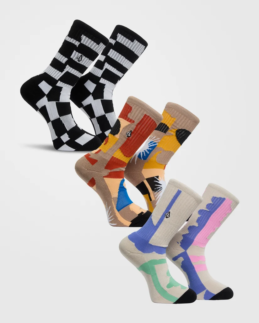 Οι Volcom Print Mixer Socks 3PK είναι ένα σετ από 3 ζευγάρια ανδρικές ψηλές crew κάλτσες, σχεδιασμένες για άνεση και σταθερή εφαρμογή