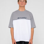 Rusty – Infinity Short Sleeve Tee Oversized κοντομάνικο T-shirt με R2K εφαρμογή, σχεδιασμένο για άνετη και relaxed εμφάνιση.