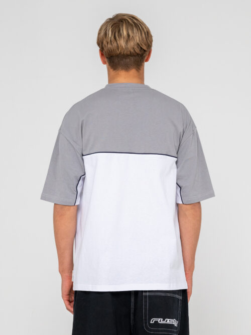 Rusty – Infinity Short Sleeve Tee Oversized κοντομάνικο T-shirt με R2K εφαρμογή, σχεδιασμένο για άνετη και relaxed εμφάνιση.
