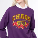 Το Old-School Sweater συνδυάζει την κλασική αισθητική ενός sweatshirt με τις χαρακτηριστικές σχεδιαστικές λεπτομέρειες της Peace + Chaos. Ένα διαχρονικό κομμάτι για τη φθινοπωρινή γκαρνταρόμπα, σχεδιασμένο να ξεχωρίζει μέσα από το ιδιαίτερο print και τις έντονες χρωματικές λεπτομέρειες.