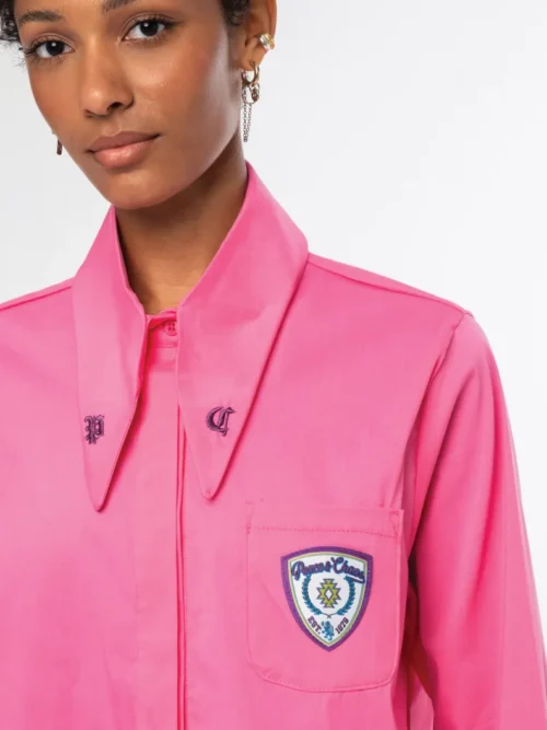 Το Posh Shirt από την ελληνική εταιρεία Peace + Chaos επαναπροσδιορίζει το κλασικό, κομψό πουκάμισο μέσα από τη χαρακτηριστική αισθητική του brand