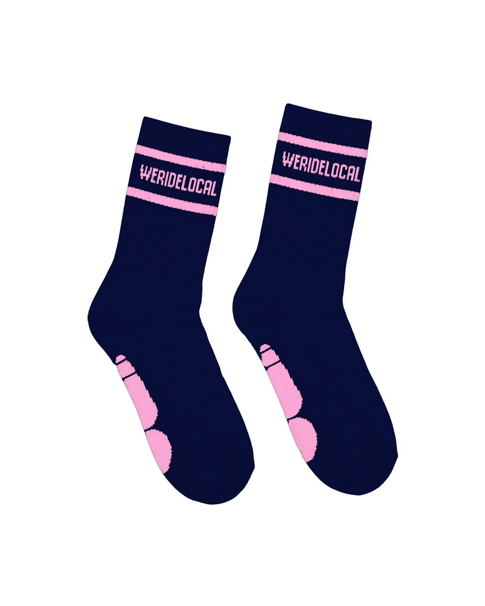 Οι DIVISION DARK BLUE SOCKS συνδυάζουν αθλητικό στυλ και καθημερινή άνεση σε μια διαχρονική σκούρα μπλε απόχρωση.