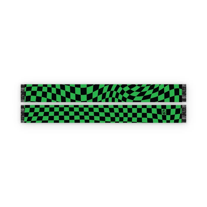 10059362not-rodscarfmulticolor1jpg-22684 Το Not Rod Scarf είναι ένα πολύχρωμο κασκόλ με το ιδιαίτερο Not Rod artwork του γνωστού καλλιτέχνη McBess. Ένα ξεχωριστό streetwear αξεσουάρ που συνδυάζει έντονη αισθητική, άνεση και πρακτικότητα.