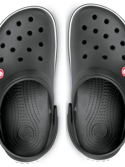 Το Crocband Clog συνδυάζει το διαχρονικό, vintage-inspired στυλ με την εμβληματική άνεση των Crocs. Η χαρακτηριστική γραμμή περιμετρικά της σόλας χαρίζει ένα αθλητικό και δυναμικό look, ενώ η κατασκευή από το ελαφρύ Croslite™ προσφέρει άνεση σε κάθε βήμα.
