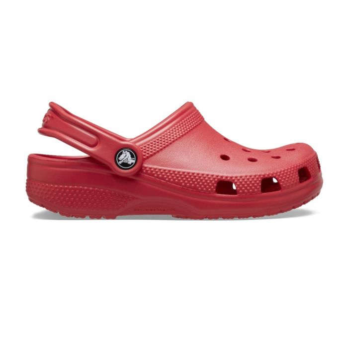 Το αυθεντικό Classic Clog της Crocs συνδυάζει εμβληματικό στιλ, ευελιξία και άνεση σε ένα σχέδιο ιδανικό για την καθημερινότητα των παιδιών. Εύκολο στο φόρεμα και την αφαίρεση, προσφέρει την άνεση και την υποστήριξη που χρειάζονται τα μικρά ποδαράκια σε κάθε δραστηριότητα.