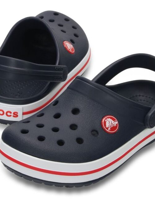 Τα Crocband Clog K – Navy/Red συνδυάζουν την εμβληματική άνεση των Crocs με μια αθλητική και δυναμική εμφάνιση, αποτελώντας ιδανική επιλογή για δραστήρια παιδιά.