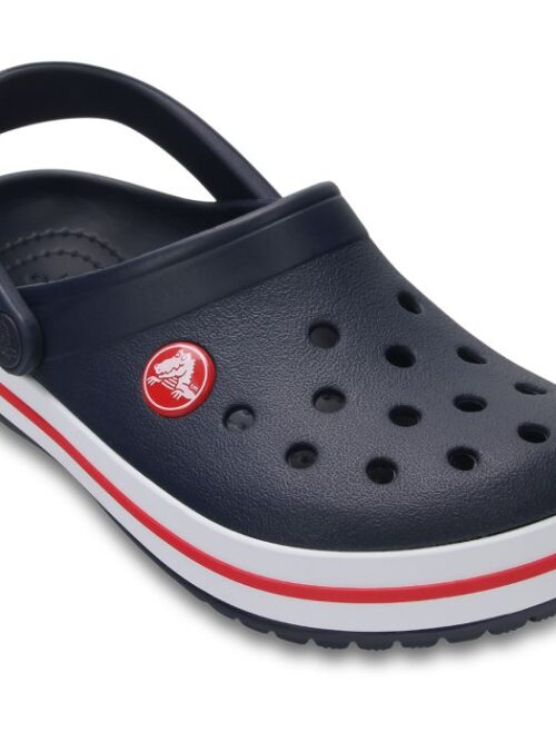 Τα Crocband Clog K – Navy/Red συνδυάζουν την εμβληματική άνεση των Crocs με μια αθλητική και δυναμική εμφάνιση, αποτελώντας ιδανική επιλογή για δραστήρια παιδιά.