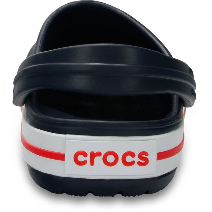 Τα Crocband Clog K – Navy/Red συνδυάζουν την εμβληματική άνεση των Crocs με μια αθλητική και δυναμική εμφάνιση, αποτελώντας ιδανική επιλογή για δραστήρια παιδιά.