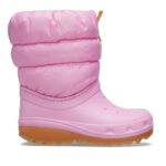 Οι Classic Neo Puff Boot είναι οι ιδανικές παιδικές μπότες για τις κρύες ημέρες του χειμώνα, συνδυάζοντας ζεστασιά, άνεση και εξαιρετικά ελαφριά κατασκευή.