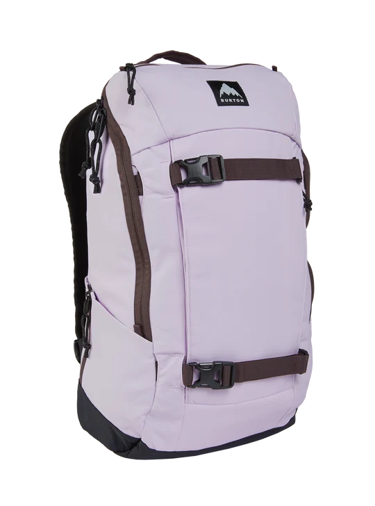 Το σακίδιο πλάτης Burton Kilo 2.0 27L Backpack συνδυάζει πρακτικότητα, άνεση και ανθεκτικά υλικά, αποτελώντας ιδανική επιλογή για καθημερινή χρήση, μετακινήσεις, σχολή, εργασία και δραστηριότητες στην πόλη.