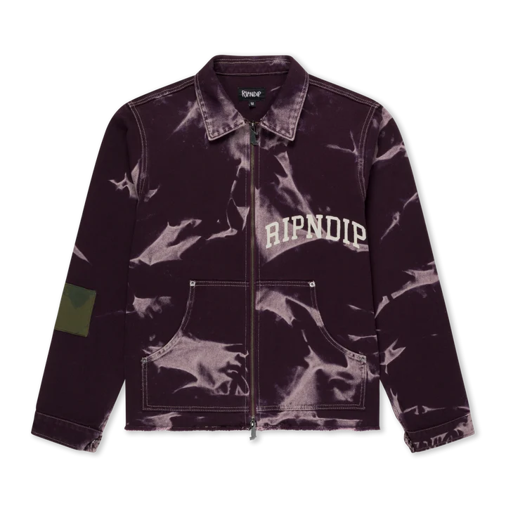 Το RIPNDIP Skyline Work Jacket συνδυάζει την αυθεντική streetwear αισθητική με το διαχρονικό workwear στιλ.